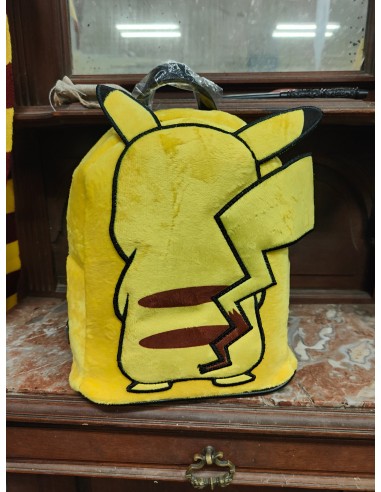 Sac pelucheux pikachu brillant des détails fins