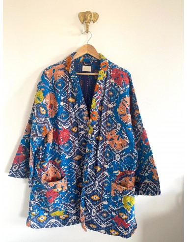 Kimono Suzani Brodé Unique Blue Marine Multicolore 2 rembourrage situé sous