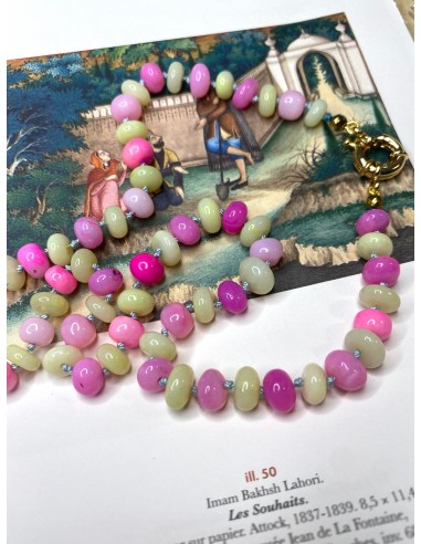 Collier en opale rose et vert sans pendentif plus qu'un jeu 